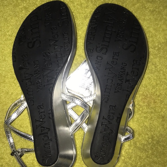 Shoes - Picture 2 of 8